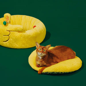 Removable dollar print cushion from the ZEZE Meowney Plush Pet Bed, offering versatile comfort for cats and small dogs.